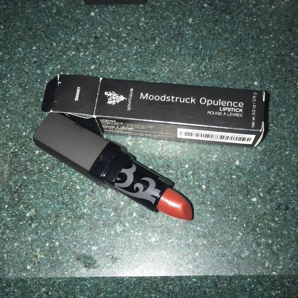 Moonstruck Opulence Swanky